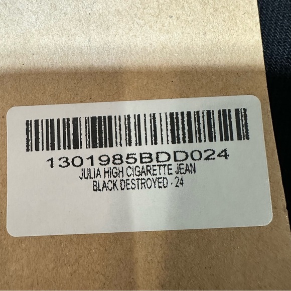 NWT Reformation Julia High Cigarette Destroyed Black Jeans size 24 - Picture 11 of 11